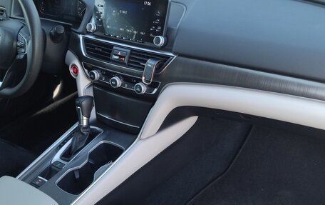 Honda Accord IX рестайлинг, 2019 год, 1 950 000 рублей, 11 фотография