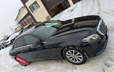 Mercedes-Benz E-Класс, 2018 год, 2 800 000 рублей, 3 фотография