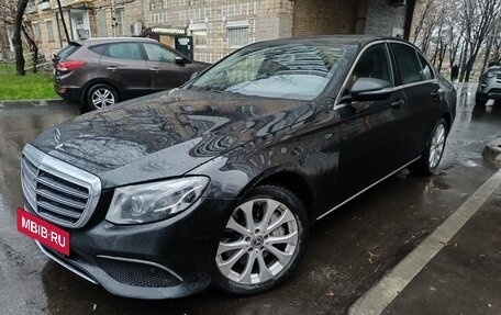 Mercedes-Benz E-Класс, 2018 год, 3 100 000 рублей, 2 фотография