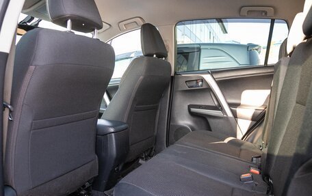 Toyota RAV4, 2018 год, 2 945 000 рублей, 15 фотография