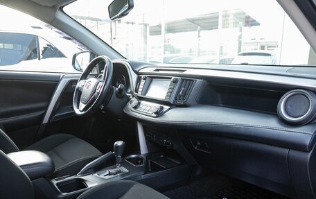 Toyota RAV4, 2018 год, 2 945 000 рублей, 18 фотография