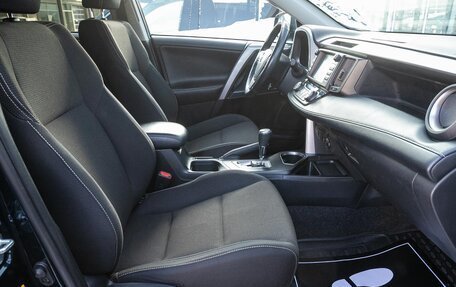 Toyota RAV4, 2018 год, 2 945 000 рублей, 19 фотография