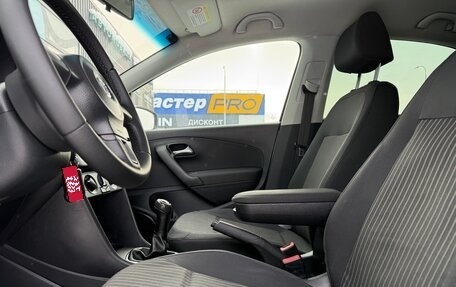 Volkswagen Polo VI (EU Market), 2011 год, 643 000 рублей, 13 фотография
