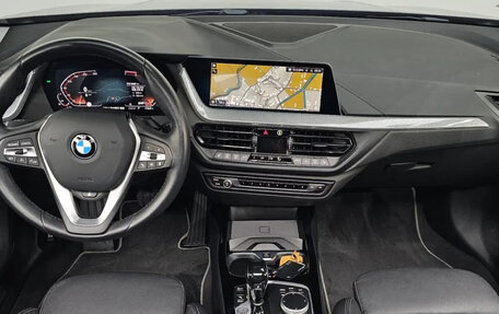 BMW 1 серия, 2021 год, 4 200 000 рублей, 7 фотография