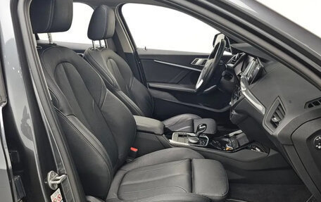 BMW 1 серия, 2021 год, 4 200 000 рублей, 11 фотография