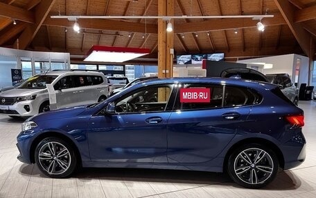 BMW 1 серия, 2022 год, 2 770 000 рублей, 4 фотография