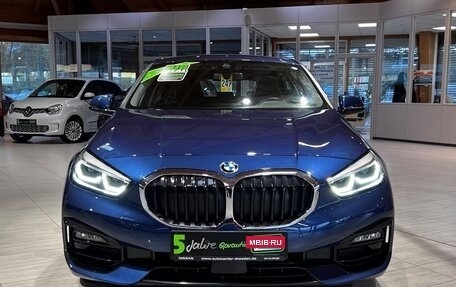 BMW 1 серия, 2022 год, 2 770 000 рублей, 2 фотография