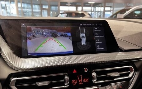 BMW 1 серия, 2022 год, 2 770 000 рублей, 13 фотография