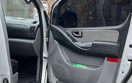 Hyundai Grand Starex Grand Starex I рестайлинг 2, 2008 год, 1 350 000 рублей, 12 фотография