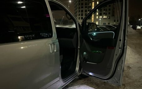 Hyundai Grand Starex Grand Starex I рестайлинг 2, 2008 год, 1 350 000 рублей, 21 фотография