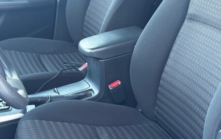 Toyota Corolla, 2012 год, 13 фотография