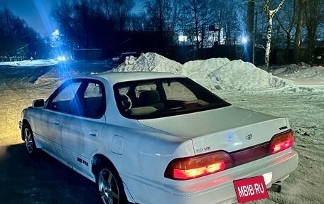 Toyota Vista, 1993 год, 260 000 рублей, 1 фотография