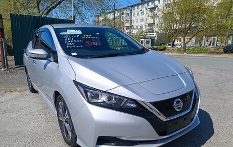 Nissan Leaf II, 2018 год, 1 690 000 рублей, 3 фотография