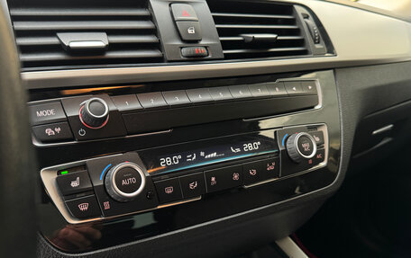 BMW 1 серия, 2018 год, 1 990 000 рублей, 21 фотография