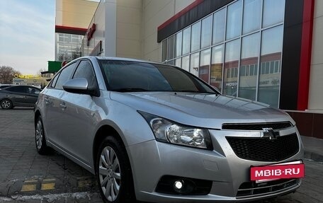 Chevrolet Cruze II, 2012 год, 890 000 рублей, 3 фотография
