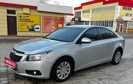 Chevrolet Cruze II, 2012 год, 890 000 рублей, 4 фотография