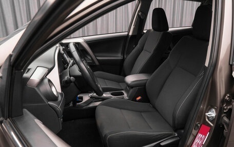 Toyota RAV4, 2017 год, 2 730 000 рублей, 11 фотография