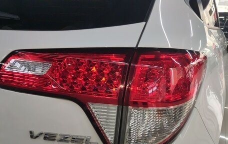 Honda Vezel, 2022 год, 1 405 600 рублей, 6 фотография