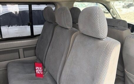 Toyota HiAce H200, 2008 год, 1 789 000 рублей, 11 фотография