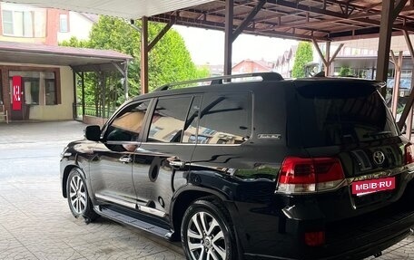 Toyota Land Cruiser 200, 2016 год, 8 250 000 рублей, 5 фотография