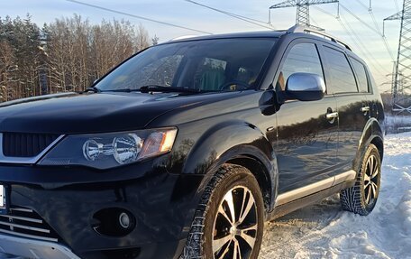 Mitsubishi Outlander III рестайлинг 3, 2008 год, 887 000 рублей, 11 фотография