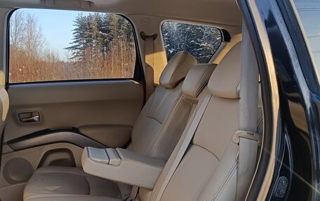 Mitsubishi Outlander III рестайлинг 3, 2008 год, 887 000 рублей, 24 фотография