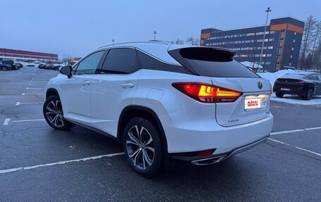 Lexus RX IV рестайлинг, 2021 год, 5 300 000 рублей, 4 фотография