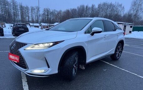 Lexus RX IV рестайлинг, 2021 год, 5 300 000 рублей, 3 фотография