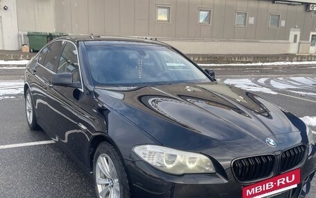 BMW 5 серия, 2013 год, 2 100 000 рублей, 2 фотография