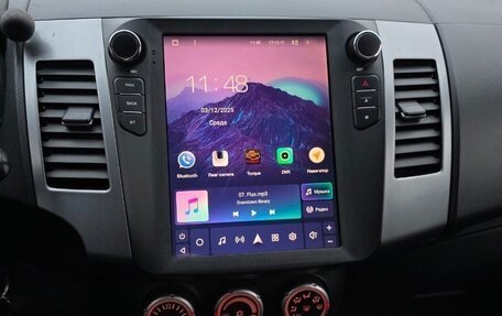 Mitsubishi Outlander III рестайлинг 3, 2007 год, 800 000 рублей, 6 фотография