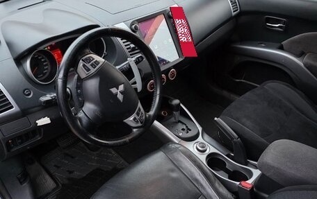 Mitsubishi Outlander III рестайлинг 3, 2007 год, 800 000 рублей, 8 фотография