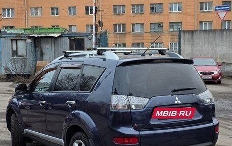 Mitsubishi Outlander III рестайлинг 3, 2007 год, 800 000 рублей, 10 фотография