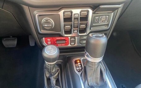 Jeep Wrangler, 2022 год, 5 400 000 рублей, 26 фотография