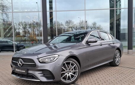 Mercedes-Benz E-Класс, 2022 год, 7 369 000 рублей, 1 фотография