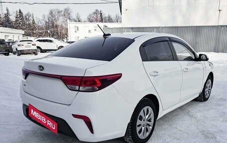 KIA Rio IV, 2018 год, 859 000 рублей, 6 фотография