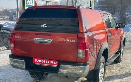 Toyota Hilux VIII, 2019 год, 3 200 000 рублей, 5 фотография