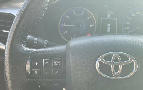 Toyota Hilux VIII, 2019 год, 3 200 000 рублей, 17 фотография