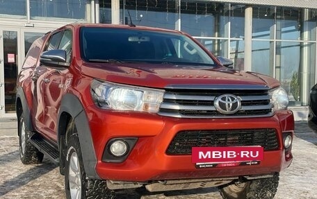 Toyota Hilux VIII, 2019 год, 3 200 000 рублей, 4 фотография