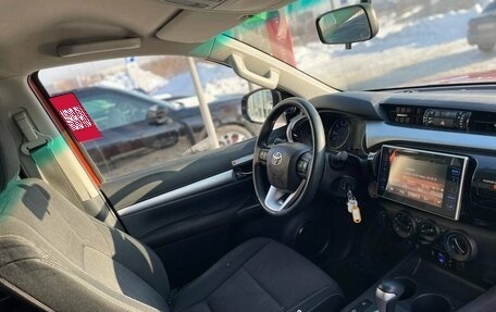 Toyota Hilux VIII, 2019 год, 3 200 000 рублей, 16 фотография