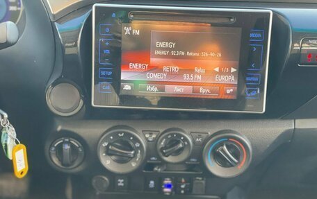 Toyota Hilux VIII, 2019 год, 3 200 000 рублей, 20 фотография