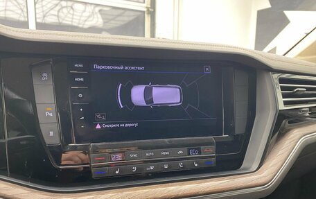 Volkswagen Touareg III, 2019 год, 4 899 000 рублей, 20 фотография