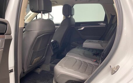 Volkswagen Touareg III, 2019 год, 4 899 000 рублей, 16 фотография