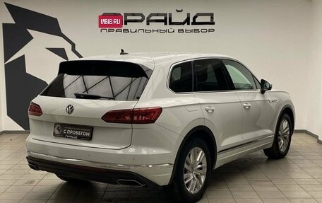 Volkswagen Touareg III, 2019 год, 4 899 000 рублей, 2 фотография