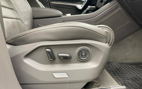 Volkswagen Touareg III, 2019 год, 4 899 000 рублей, 24 фотография