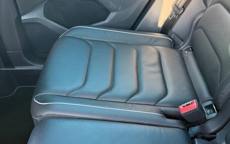 Volkswagen Tiguan II, 2021 год, 4 250 000 рублей, 21 фотография