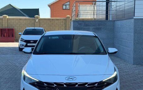 Hyundai Elantra, 2022 год, 1 949 000 рублей, 2 фотография