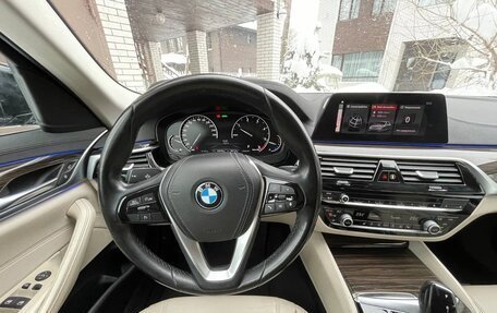 BMW 5 серия, 2019 год, 2 910 000 рублей, 17 фотография