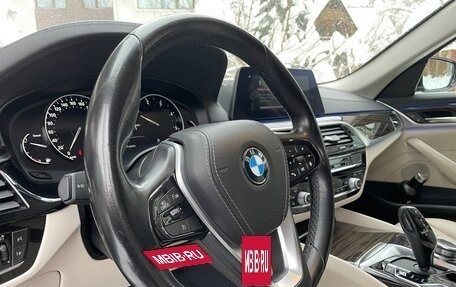 BMW 5 серия, 2019 год, 2 910 000 рублей, 20 фотография