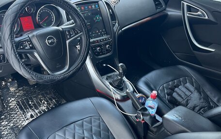 Opel Astra J, 2013 год, 810 000 рублей, 6 фотография