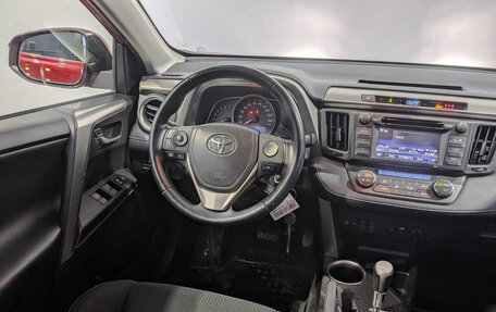 Toyota RAV4, 2014 год, 1 850 000 рублей, 26 фотография